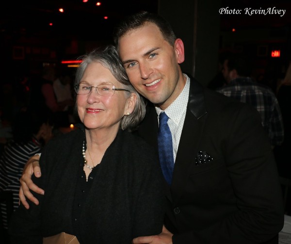 Photo Flash: Daniel Reichard Celebrates FRIENDS, ACQUAINTANCES, AND STRANGERS at Birdland Image