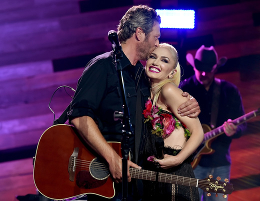 Photo Flash: Blake Shelton Performs Songs from New Album at iHeartRadio Theater Image