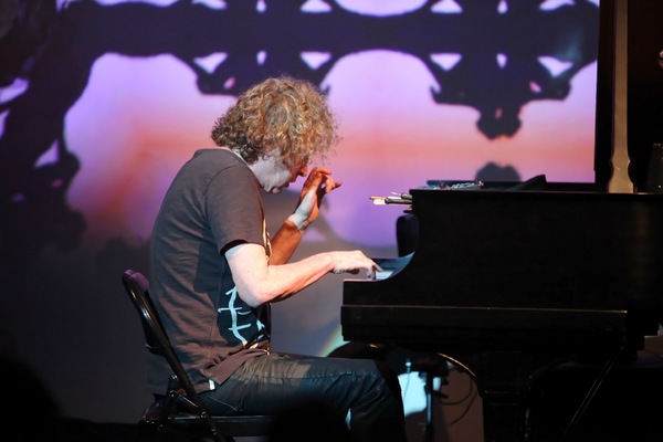 Photo Flash: Peter Manning Robinson Debuts THE REFRACTOR PIANO CONCERT at Bergamot Station  Image