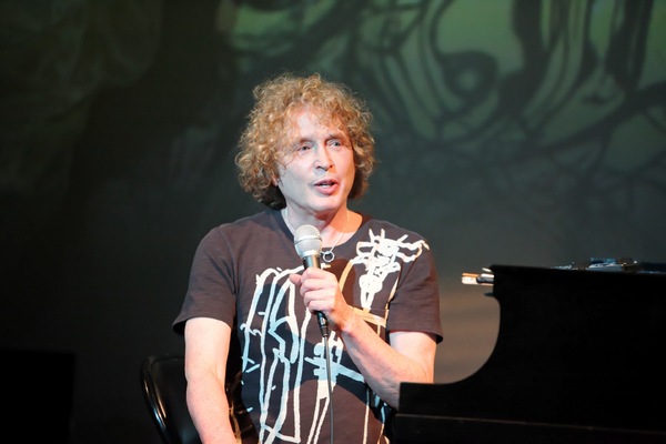 Photo Flash: Peter Manning Robinson Debuts THE REFRACTOR PIANO CONCERT at Bergamot Station  Image