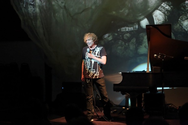 Photo Flash: Peter Manning Robinson Debuts THE REFRACTOR PIANO CONCERT at Bergamot Station  Image