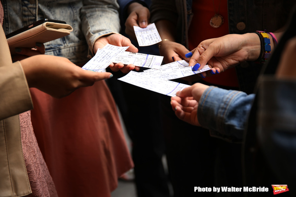 Photo Coverage: NYC High School Students Arrive for HAMILTON's Next #EduHam! Image