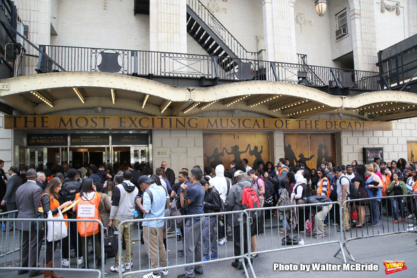 Photo Coverage: NYC High School Students Arrive for HAMILTON's Next #EduHam! Image