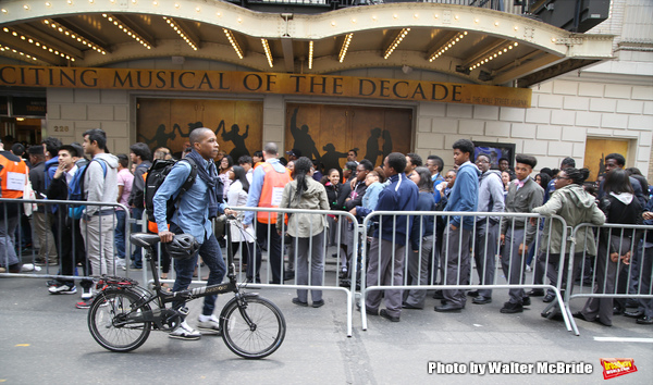 Photo Coverage: NYC High School Students Arrive for HAMILTON's Next #EduHam! Image