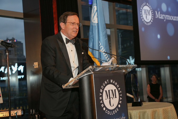 Photo Flash: Marymount Manhattan College Hosts Annual Scholarship Benefit; Jenna Ushkowitz Performs! Image
