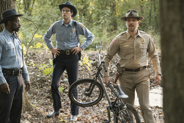 Photo Flash: Netflix Releases First Look at New Series STRANGER THINGS Image