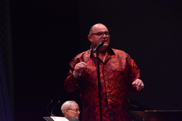Photo Coverage: Ronan Tynan Plays Westchester Broadway Theatre Image