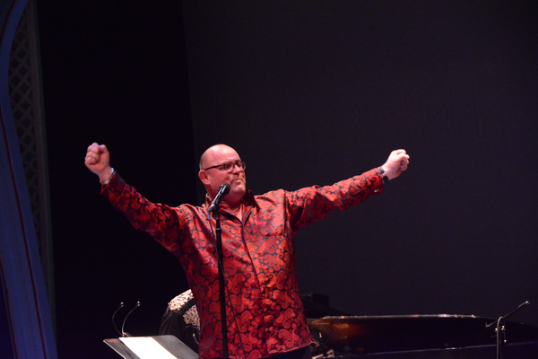 Photo Coverage: Ronan Tynan Plays Westchester Broadway Theatre Image