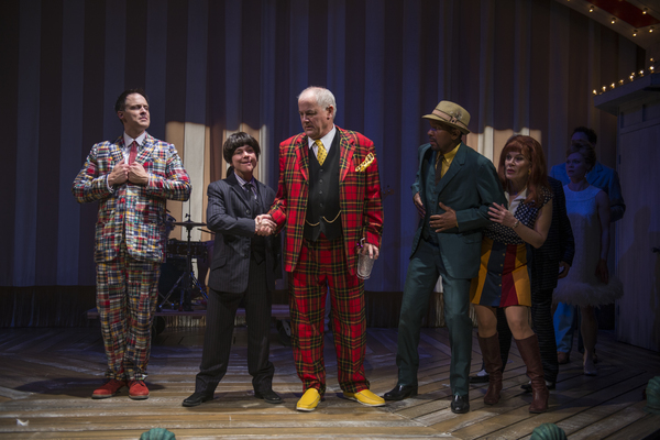 Photo Flash: First Look at ONE MAN, TWO GUVNORS at Court Theatre Image
