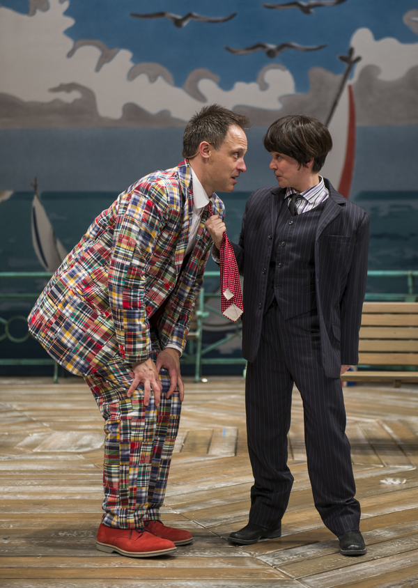 Photo Flash: First Look at ONE MAN, TWO GUVNORS at Court Theatre Image