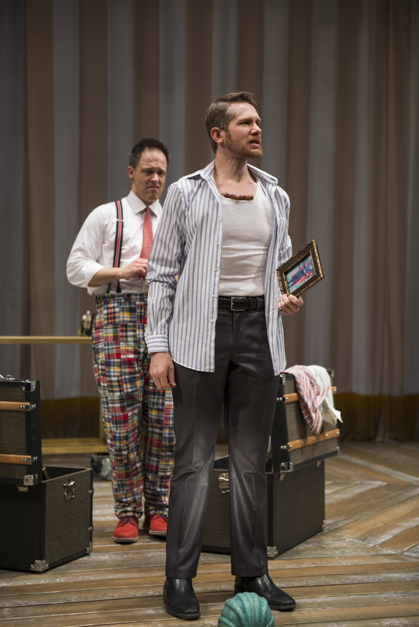 Photo Flash: First Look at ONE MAN, TWO GUVNORS at Court Theatre Image