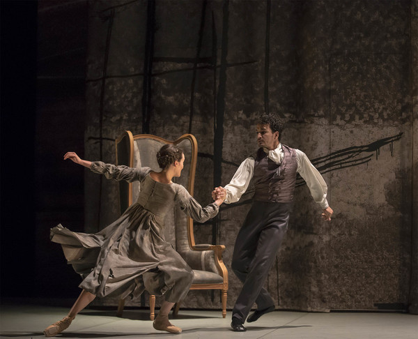 Photo Flash: First Look at World Premiere of Northern Ballet's JANE EYRE Image
