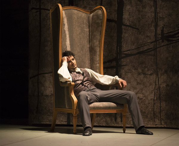 Photo Flash: First Look at World Premiere of Northern Ballet's JANE EYRE Image