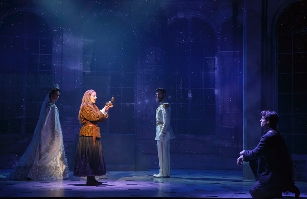 Photo Flash: First Look at Christy Altomare, Derek Klena & More in World Premiere of ANASTASIA! Image