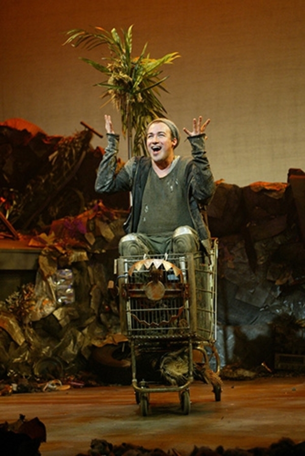 Photo Flash: First Look at Tony Sheldon, Caesar Samayoa, Michelle Aravena and More in Goodspeed's THE ROAR OF THE GREASEPAINT - THE SMELL OF THE CROWD Image