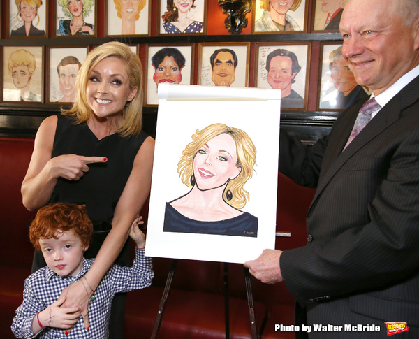 Photo Coverage: Tony Nominee Jane Krakowski Unveils Her New Portrait at Sardi's! Image