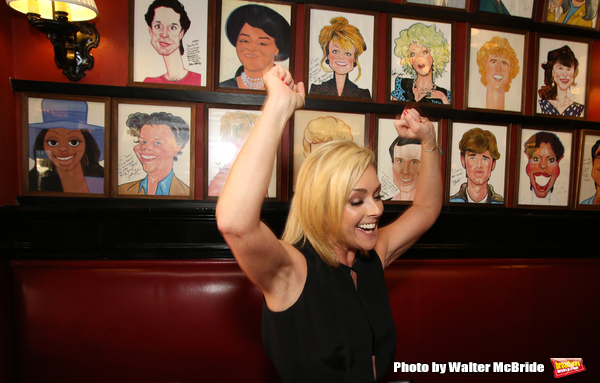 Photo Coverage: Tony Nominee Jane Krakowski Unveils Her New Portrait at Sardi's! Image