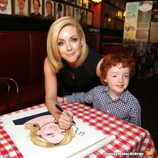 Photo Coverage: Tony Nominee Jane Krakowski Unveils Her New Portrait at Sardi's! Image