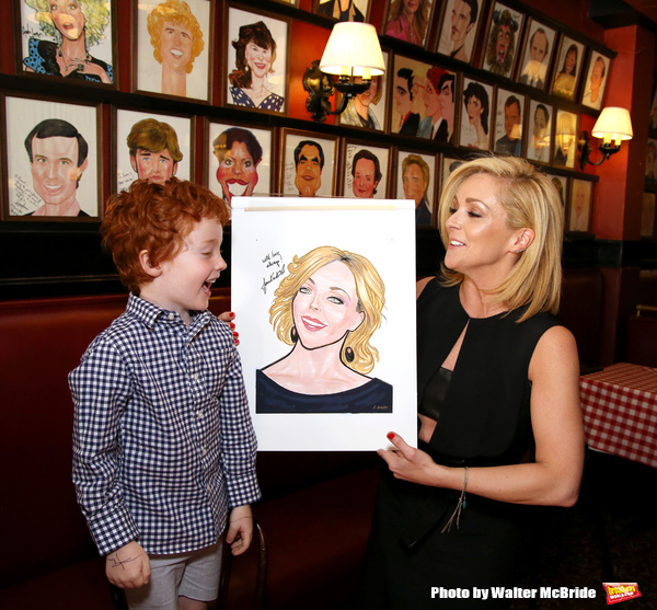 Photo Coverage: Tony Nominee Jane Krakowski Unveils Her New Portrait at Sardi's! Image