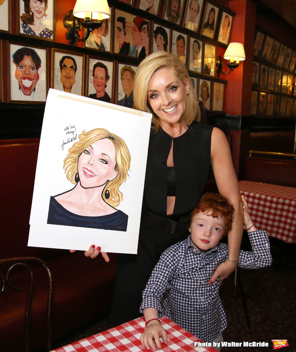Photo Coverage: Tony Nominee Jane Krakowski Unveils Her New Portrait at Sardi's! Image