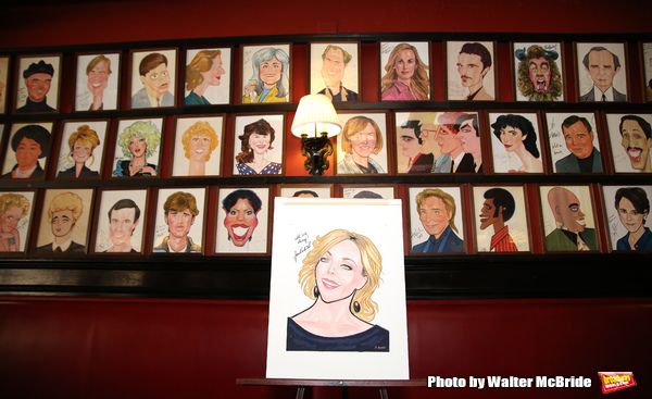 Photo Coverage: Tony Nominee Jane Krakowski Unveils Her New Portrait at Sardi's! Image