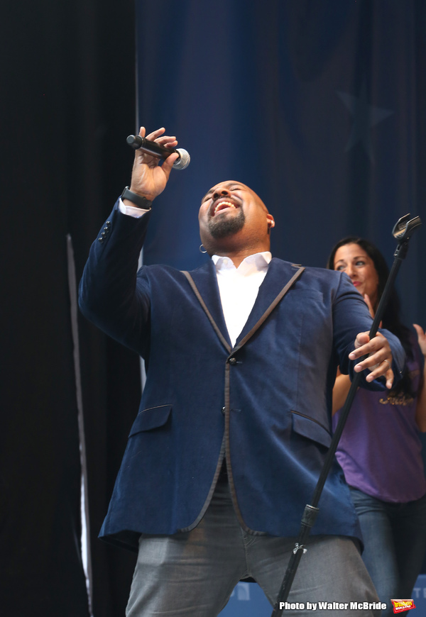 Photo Coverage: Broadway Shines Bright at STARS IN THE ALLEY! Image