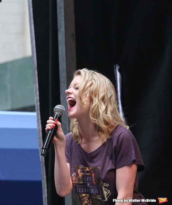 Photo Coverage: Broadway Shines Bright at STARS IN THE ALLEY! Image