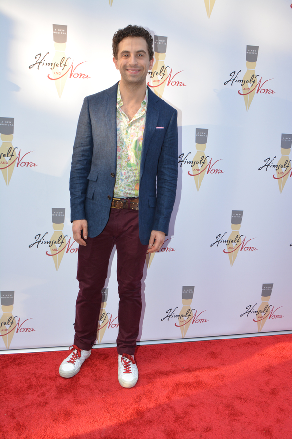 Photo Coverage: On the Red Carpet for Opening Night of HIMSELF AND NORA Image