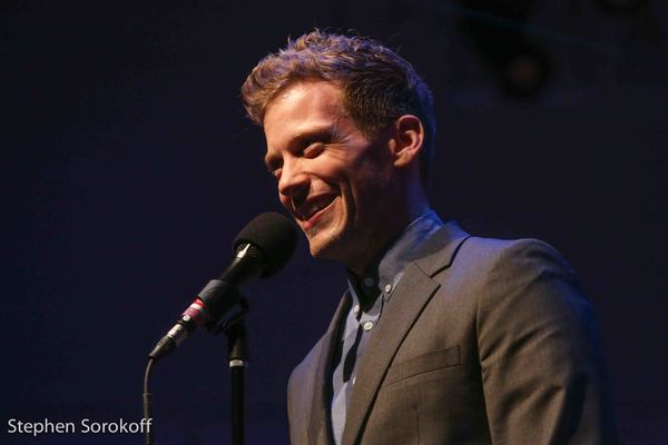 Barrett Foa Photo