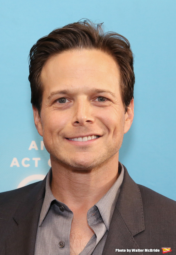 Photo Coverage: On the Red Carpet for Opening Night of AN ACT OF GOD! Image