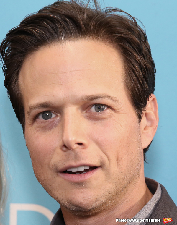 Photo Coverage: On the Red Carpet for Opening Night of AN ACT OF GOD! Image