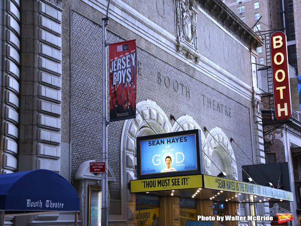 Photo Coverage: On the Red Carpet for Opening Night of AN ACT OF GOD! Image