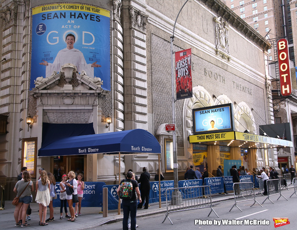 Photo Coverage: On the Red Carpet for Opening Night of AN ACT OF GOD! Image