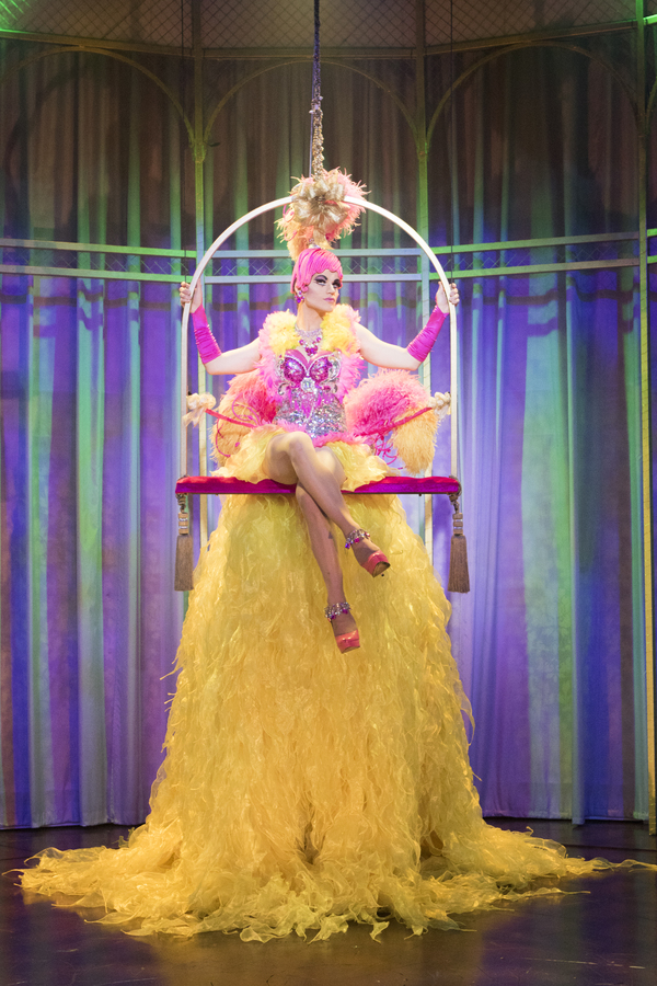 Photo Flash: First Look at Bobby Smith, Brent Barrett & More in Signature Theatre's LA CAGE AUX FOLLES Image