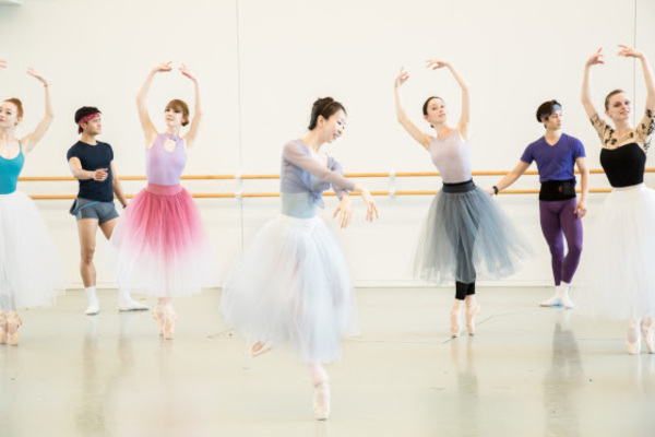 Photo Flash: Houston Ballet Ends 2015-16 Season With World Premiere of Stanton Welch's GISELLE Image