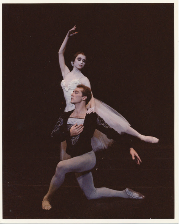 Photo Flash: Houston Ballet Ends 2015-16 Season With World Premiere of Stanton Welch's GISELLE Image