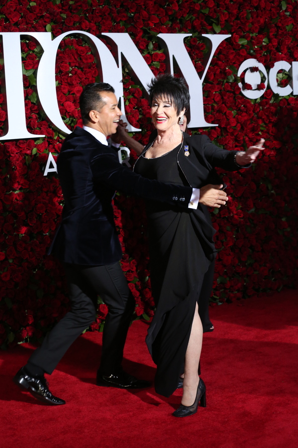 Photo Coverage: 2016 Tony Awards Red Carpet Arrivals - Part 2 Image