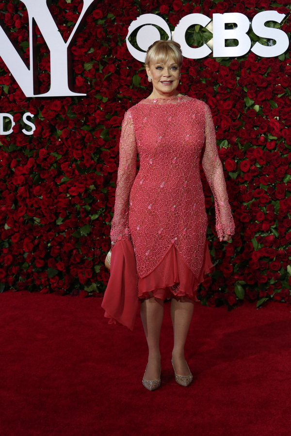 Photo Coverage: 2016 Tony Awards Red Carpet Arrivals - Part 3 Image