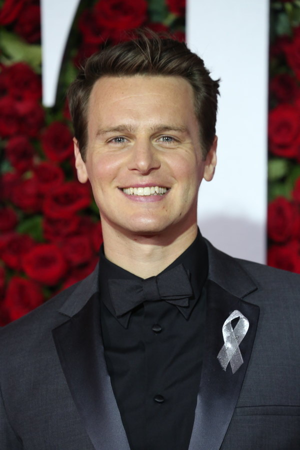 Jonathan Groff Photo