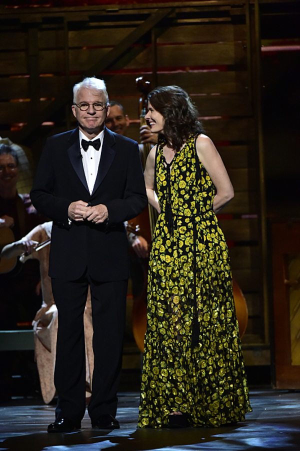 Steve Martin, Edie Brickell, and the cast of Bright Star Photo