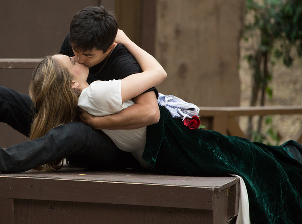 Photo Flash: ROMEO & JULIET Set in East Jerusalem at Theatricum Botanicum Image