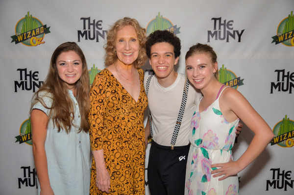 Photo Flash: Cast of THE WIZARD OF OZ Celebrates Opening Night at The Muny!  Image