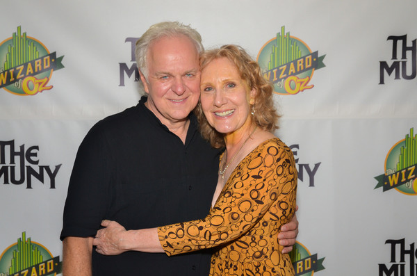 Photo Flash: Cast of THE WIZARD OF OZ Celebrates Opening Night at The Muny!  Image