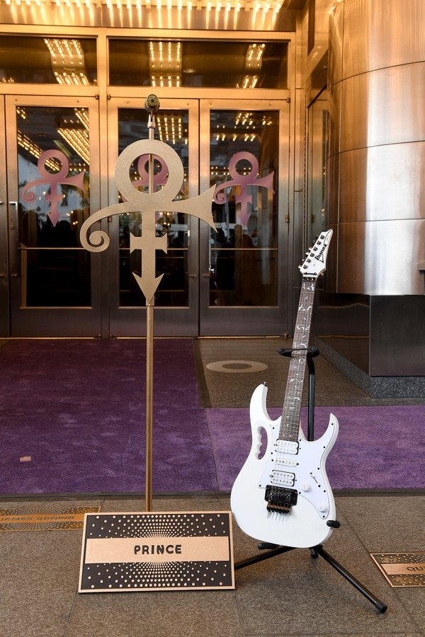 Photo Flash: Apollo Theater Hosts Spring Gala, Featuring LL Cool J, Prince Tribute & More Image
