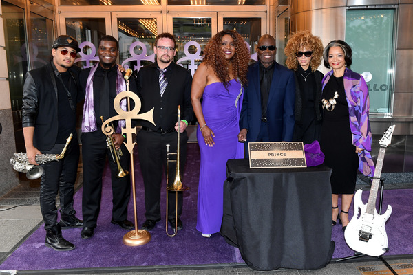 Photo Flash: Apollo Theater Hosts Spring Gala, Featuring LL Cool J, Prince Tribute & More Image