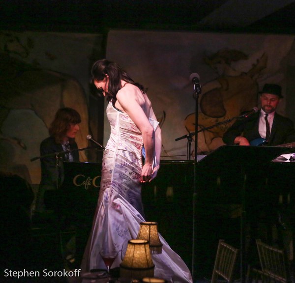 Photo Coverage: Tony Winner Lena Hall Returns To Cafe Carlyle Image