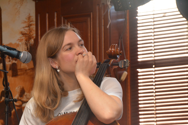 Photo Coverage: Colm Keegan and Laura Durrant Kick off 2016 Tour at Rory Dolan's Image