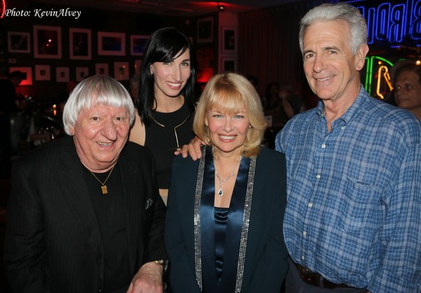 Photo Flash: Ilene Graff Brings IT'S BETTER WITH A BAND to Birdland Image
