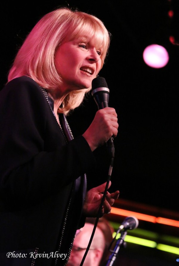 Photo Flash: Ilene Graff Brings IT'S BETTER WITH A BAND to Birdland 