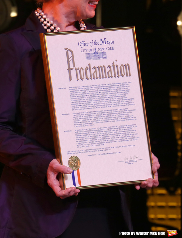 Photo Coverage: Carole King Helps BEAUTIFUL Celebrate 1000 Performances on Broadway! Image